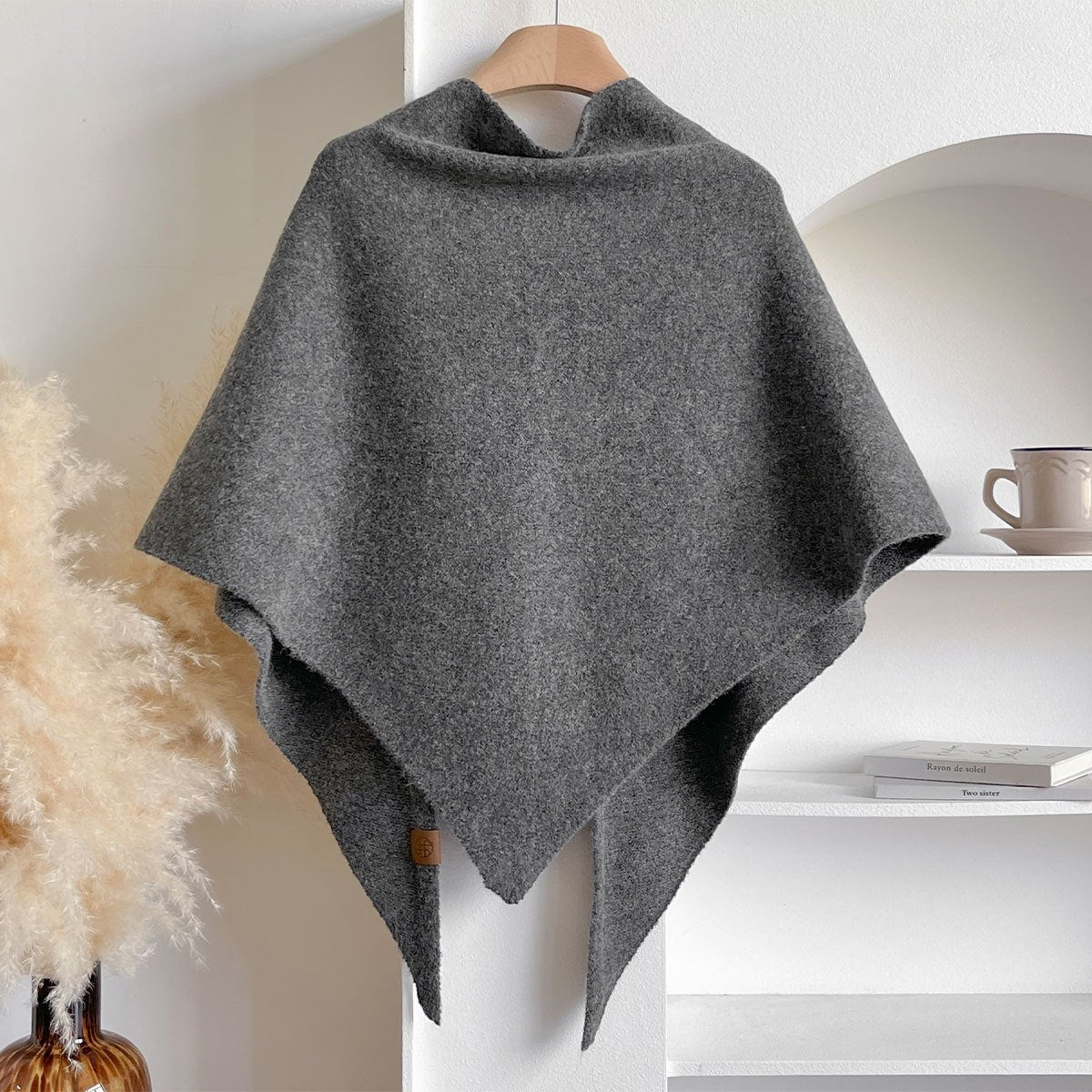 Einfarbiger Strickschal aus Acryl, Polyester und Wolle