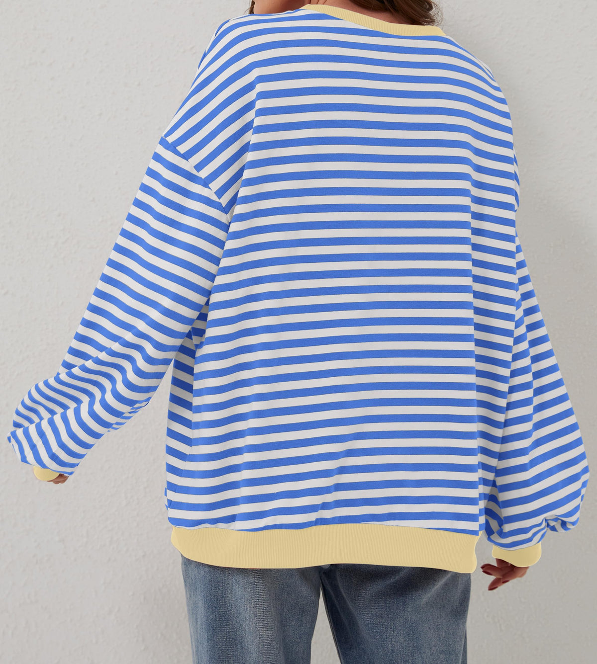 Gestreifter Damen-Oversize-Pullover mit Rundhalsausschnitt