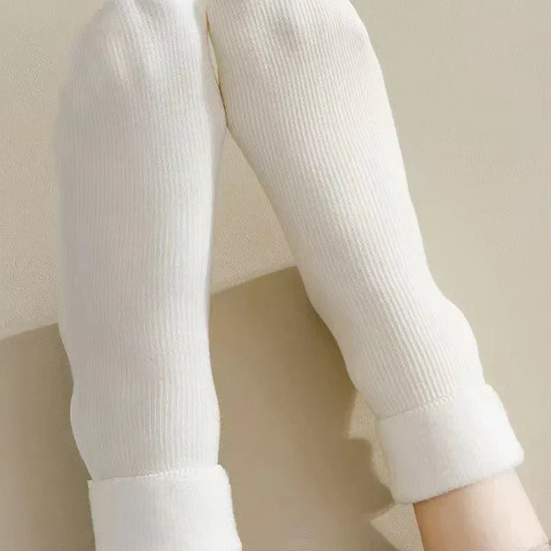 Gefütterte Winter-Sneaker mit Klettverschluss
