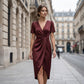 👗Dámské šaty s krátkým rukávem, výstřihem do V a asymetrickým zavinovacím střihem