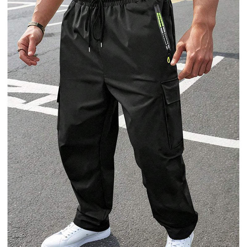 Herren-Cargohose mit mehreren Taschen und Kordelzug