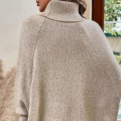 Damen Cape-Pullover mit Zopfmuster und Zierknöpfen