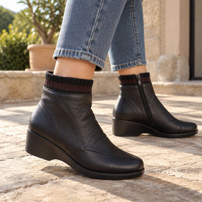 Damen Stiefeletten mit Strickbund und Keilabsatz